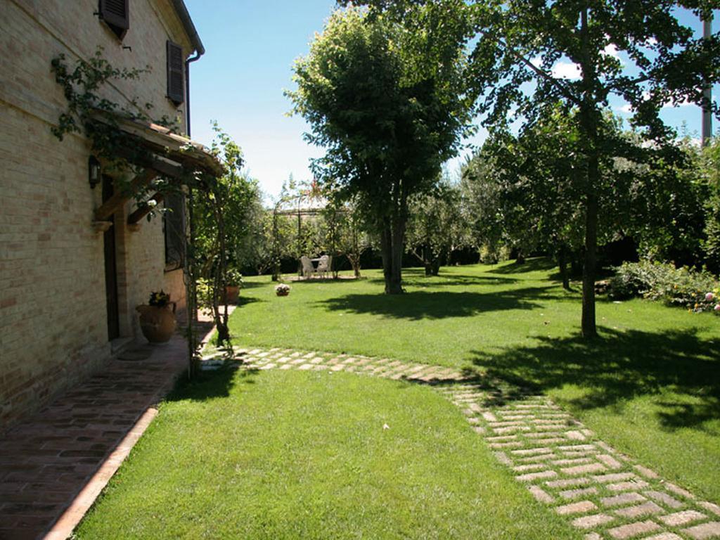 Villarondanella Fermo Exteriör bild